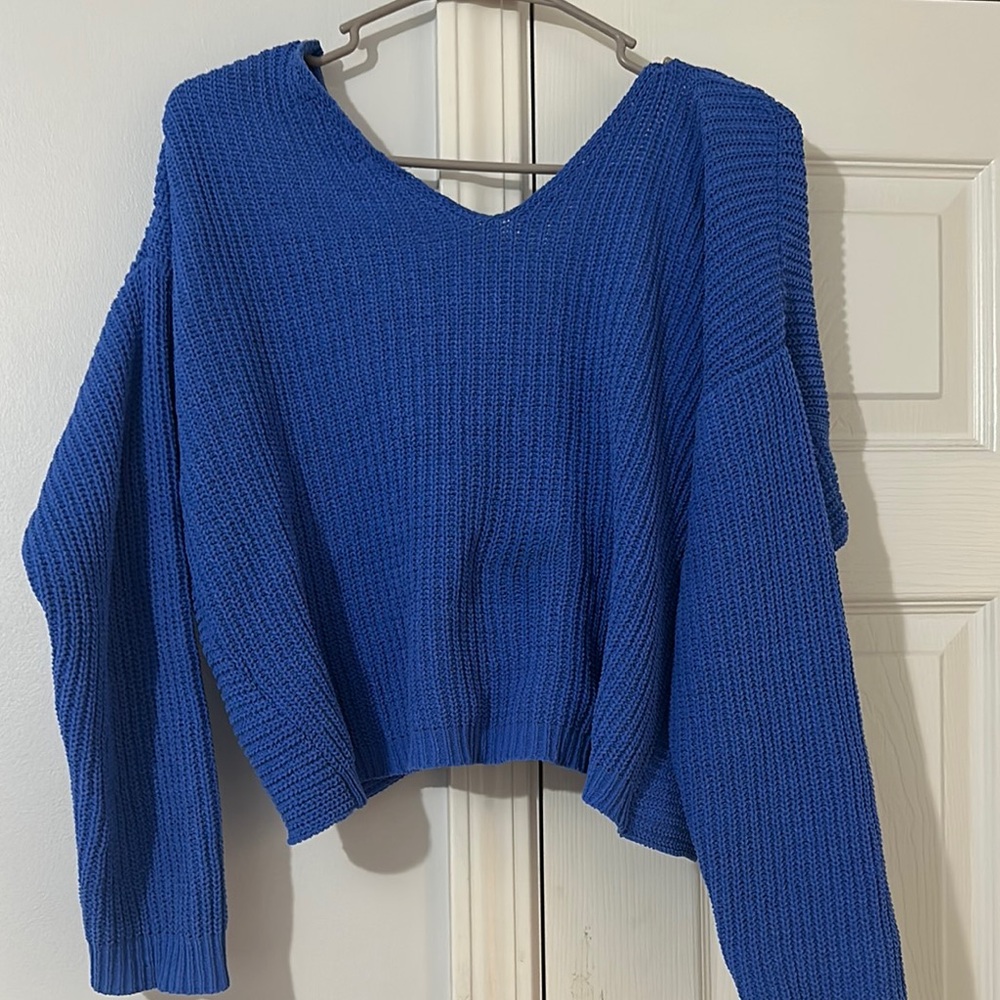 Vibrant Blue V-Neck Cropped Sweater